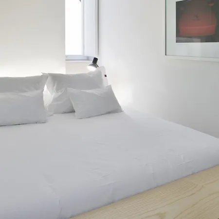 Oda ve Kahvaltı House Of Artists 3*